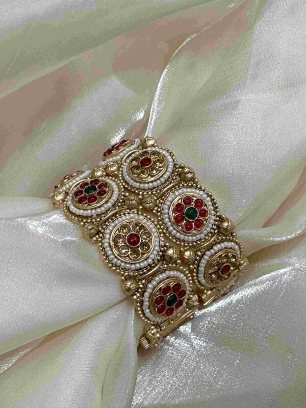 Rajwadi Gold and Gemstone Circular Bangle