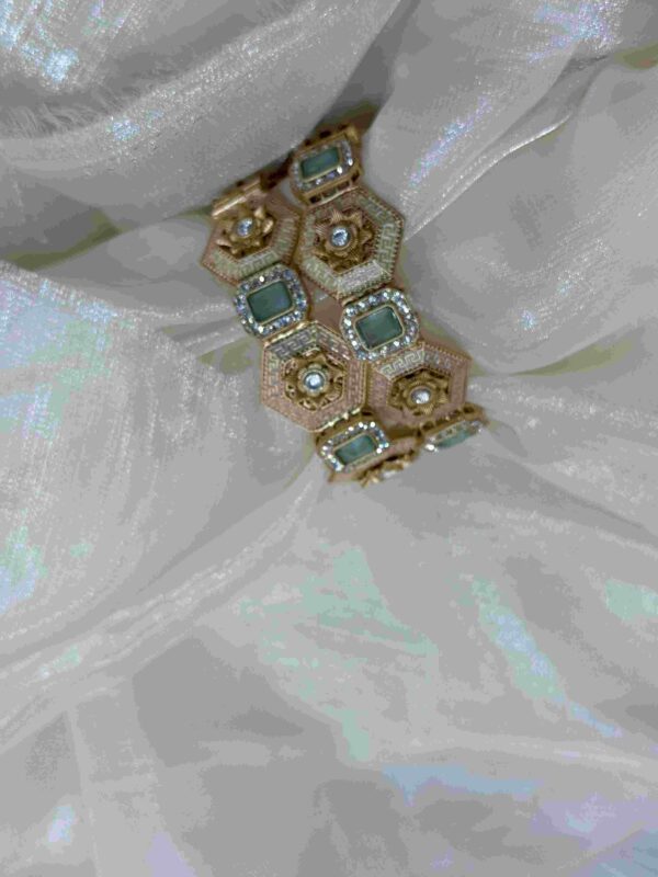 Royal Rajwadi Gem-Studded Bangle - Image 2