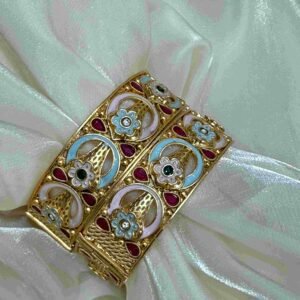 Rajwadi Gold and Enamel Floral Bangle