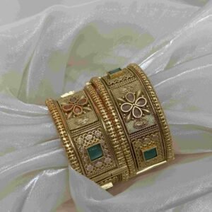 Exquisite Rajwadi Gold Floral Gemstone Bangle